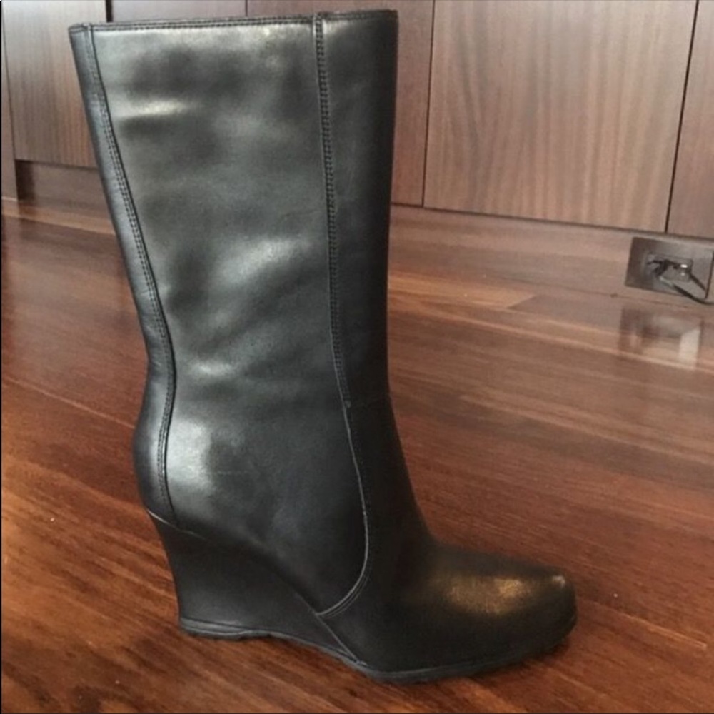 Brand new Kenneth Cole leather mis-calf boots